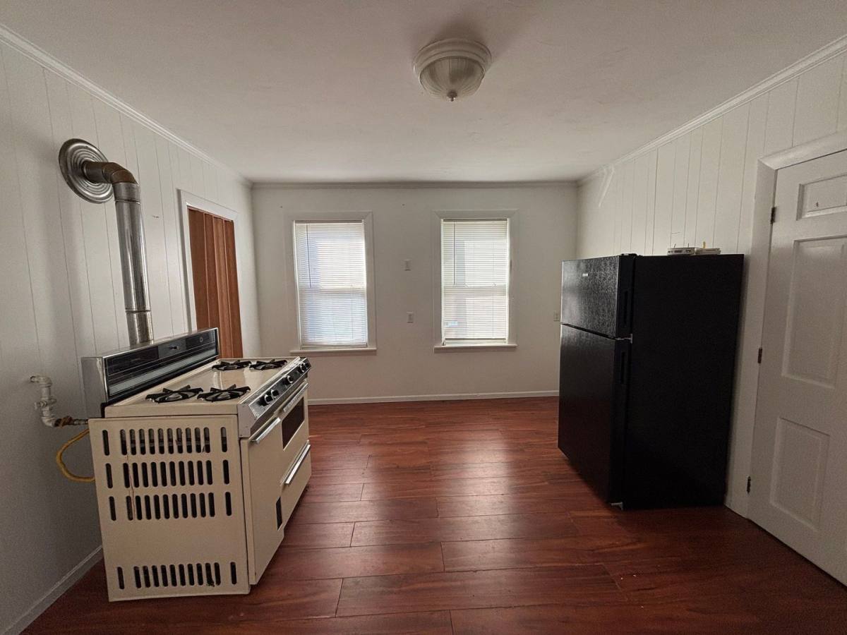 Apartment for rent at 20 Perry Ave, Worcester, MA 01610