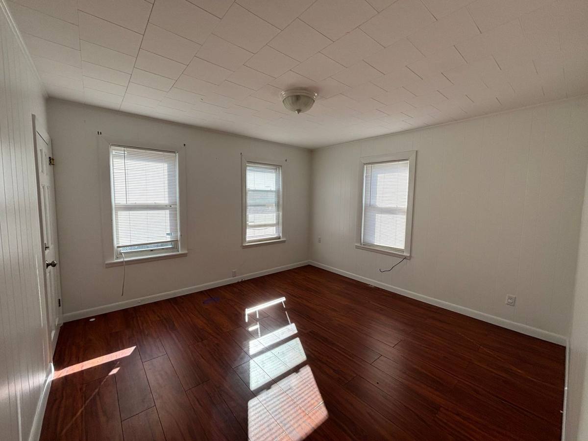 Apartment for rent at 20 Perry Ave, Worcester, MA 01610