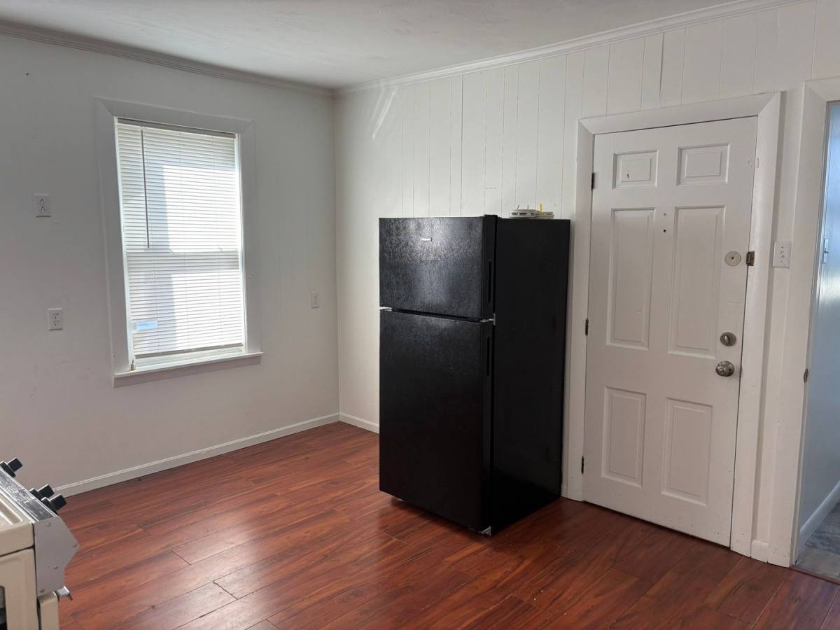 Apartment for rent at 20 Perry Ave, Worcester, MA 01610