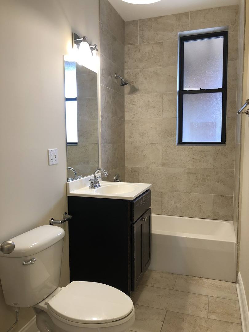 Apartment for rent at 1301 W Columbia Ave, Chicago, IL 60626