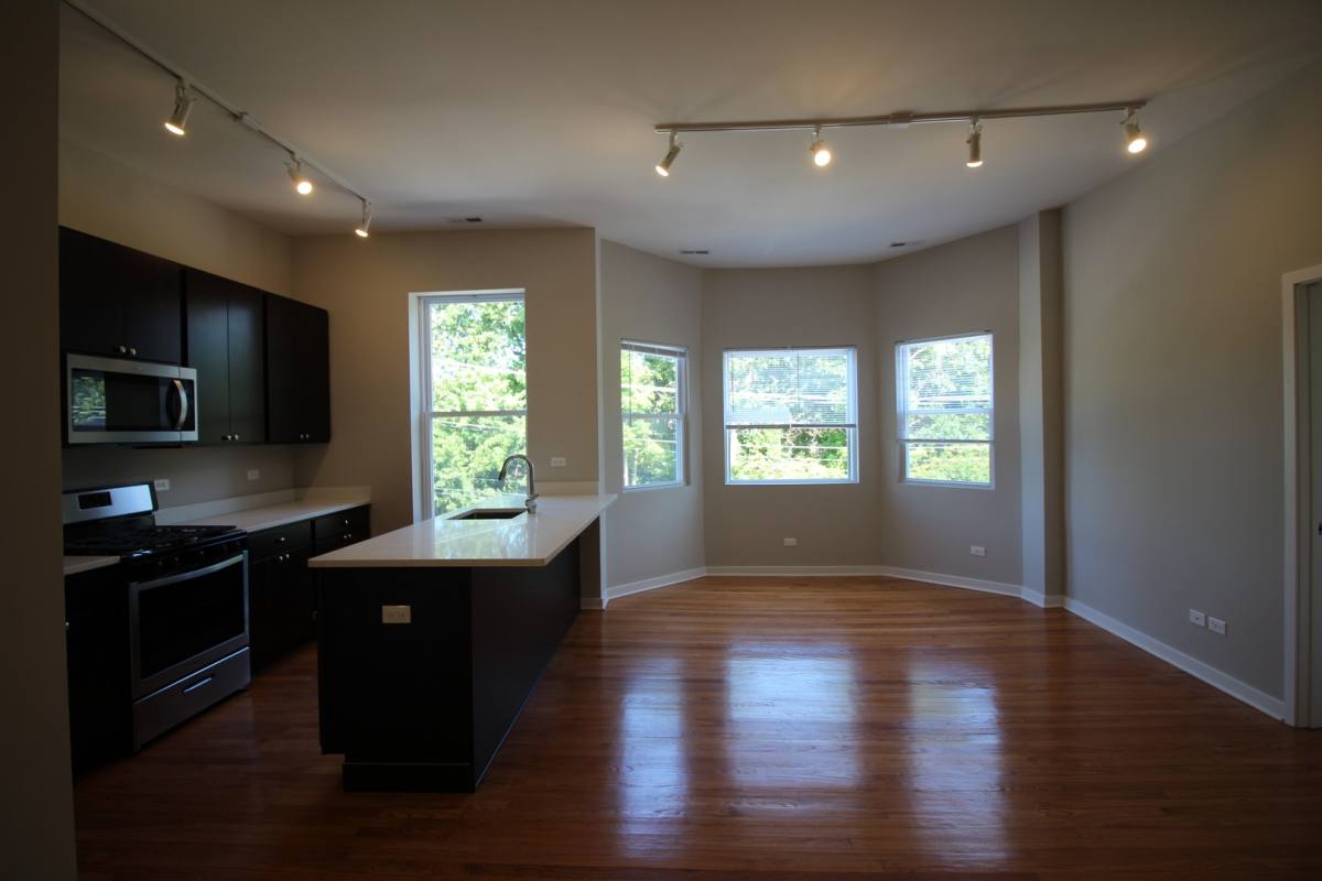 Apartment for rent at 1801 W School, Chicago, IL 60657