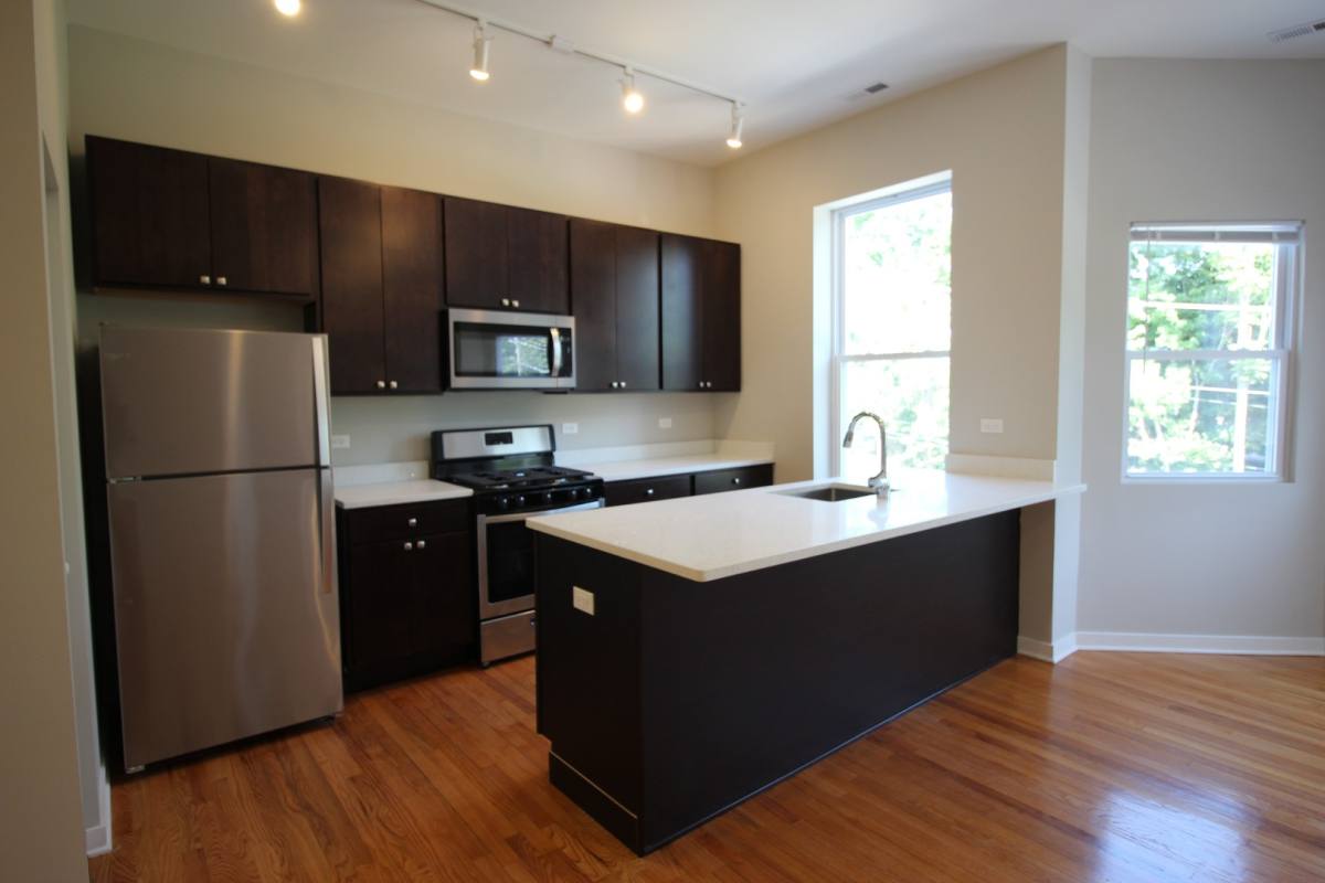 Apartment for rent at 1801 W School, Chicago, IL 60657