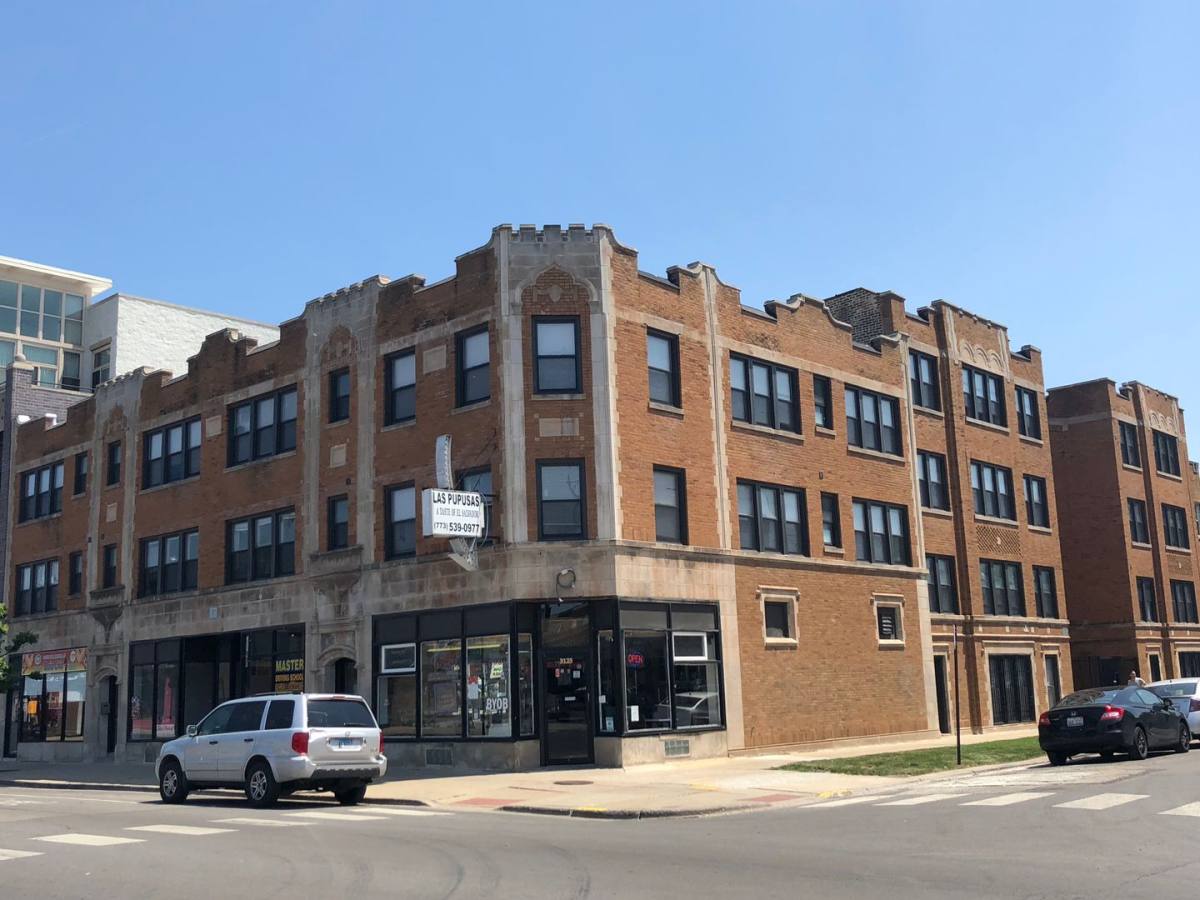 Apartment for rent at 3119 W Lawrence Ave, Chicago, IL 60625