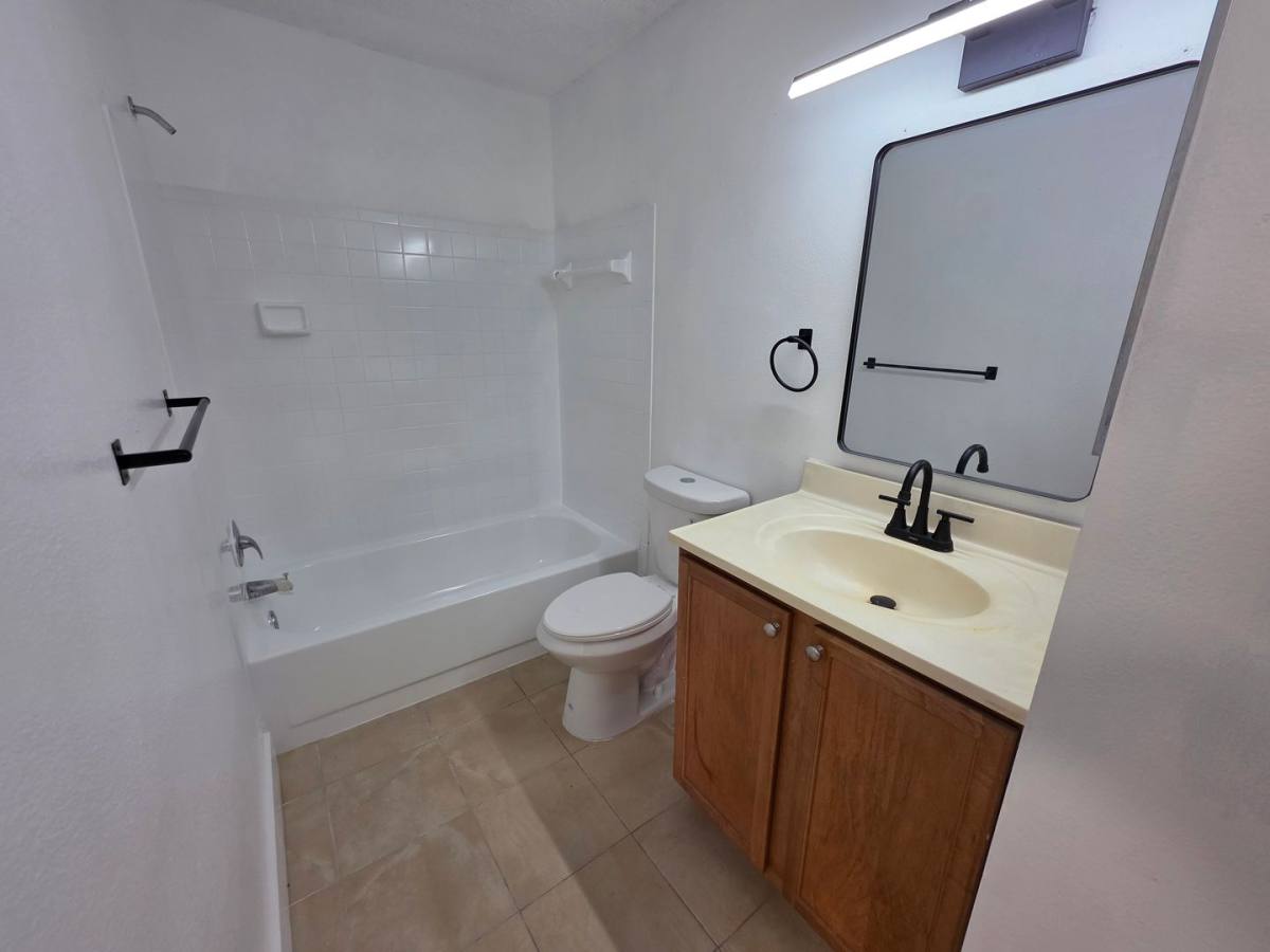 Condo for rent at 220 Lake Parsons Green, Brandon, FL 33511