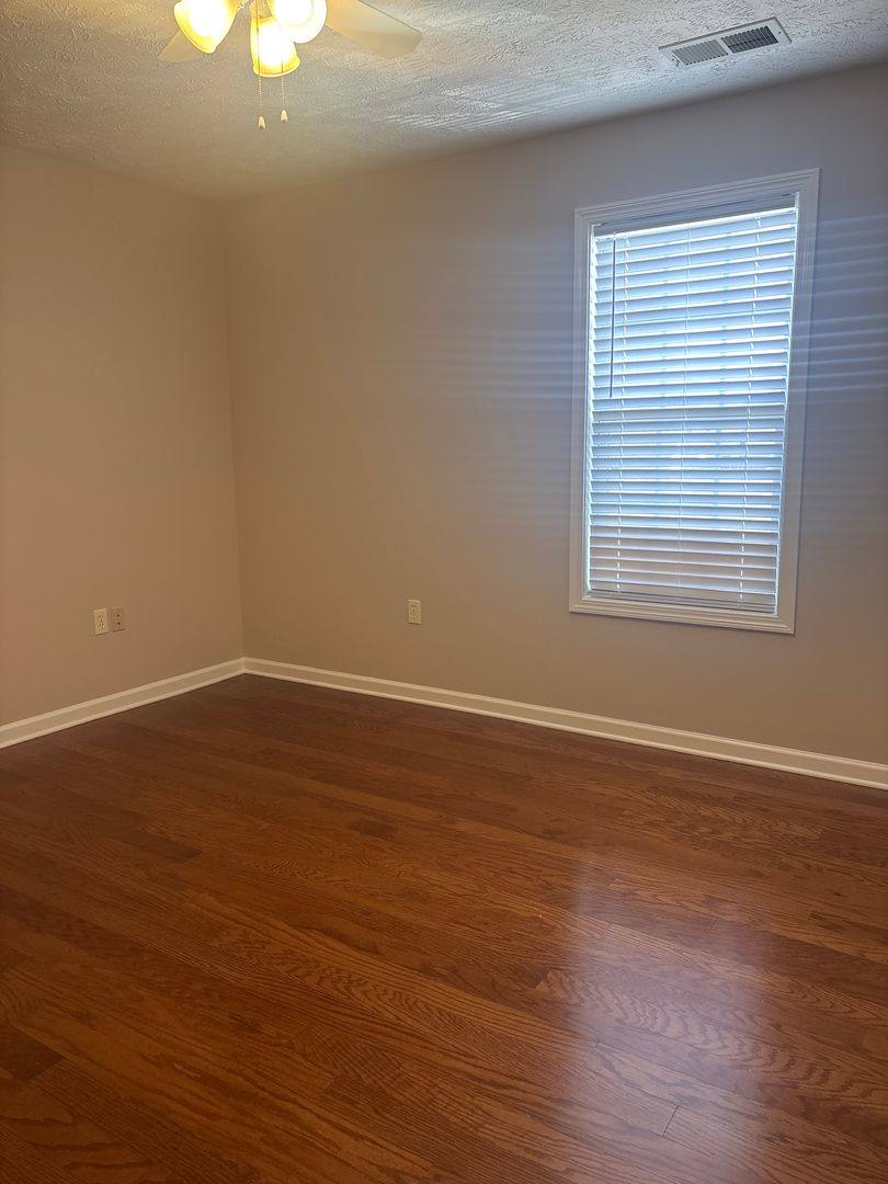 Apartment for rent at 282 Foxworth Dr, Jackson, TN 38305