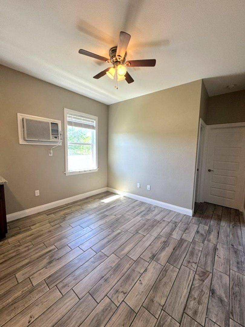 Apartment for rent at 117 S Yolo St, Willows, CA 95988
