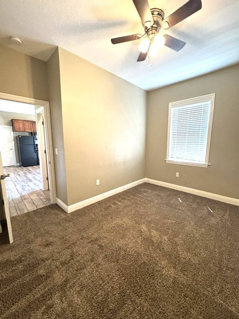 Apartment for rent at 117 S Yolo St, Willows, CA 95988