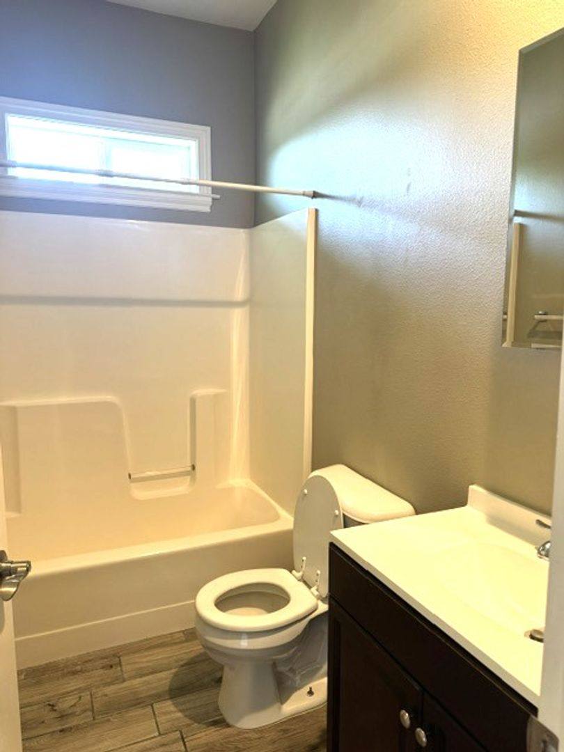 Apartment for rent at 117 S Yolo St, Willows, CA 95988