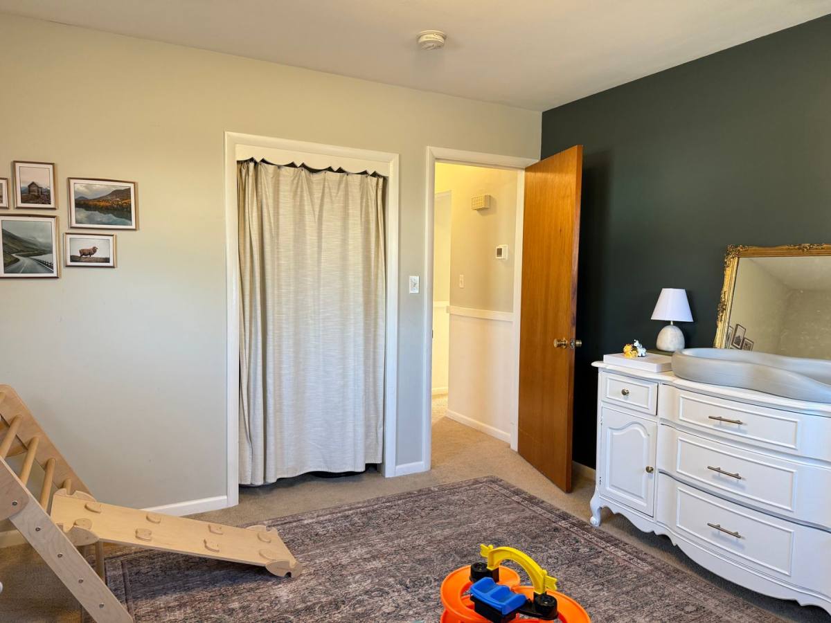 House for rent at 15 E Market St, Lititz, PA 17543