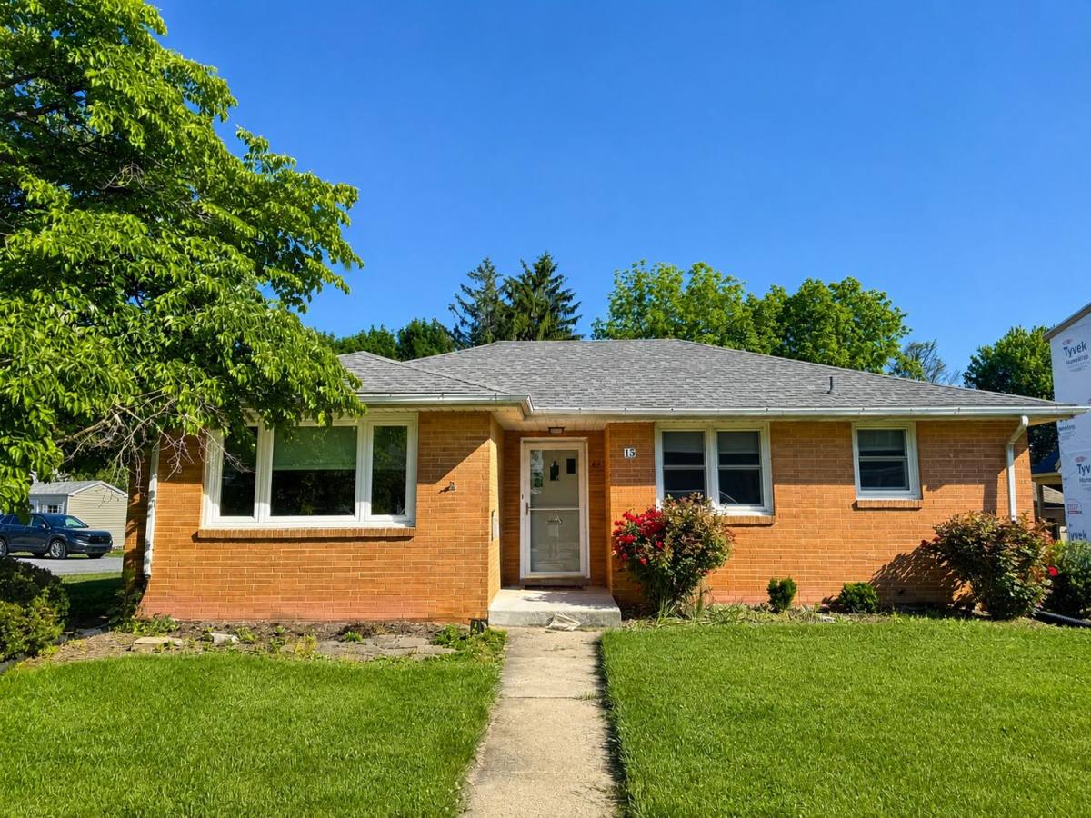 House for rent at 15 E Market St, Lititz, PA 17543