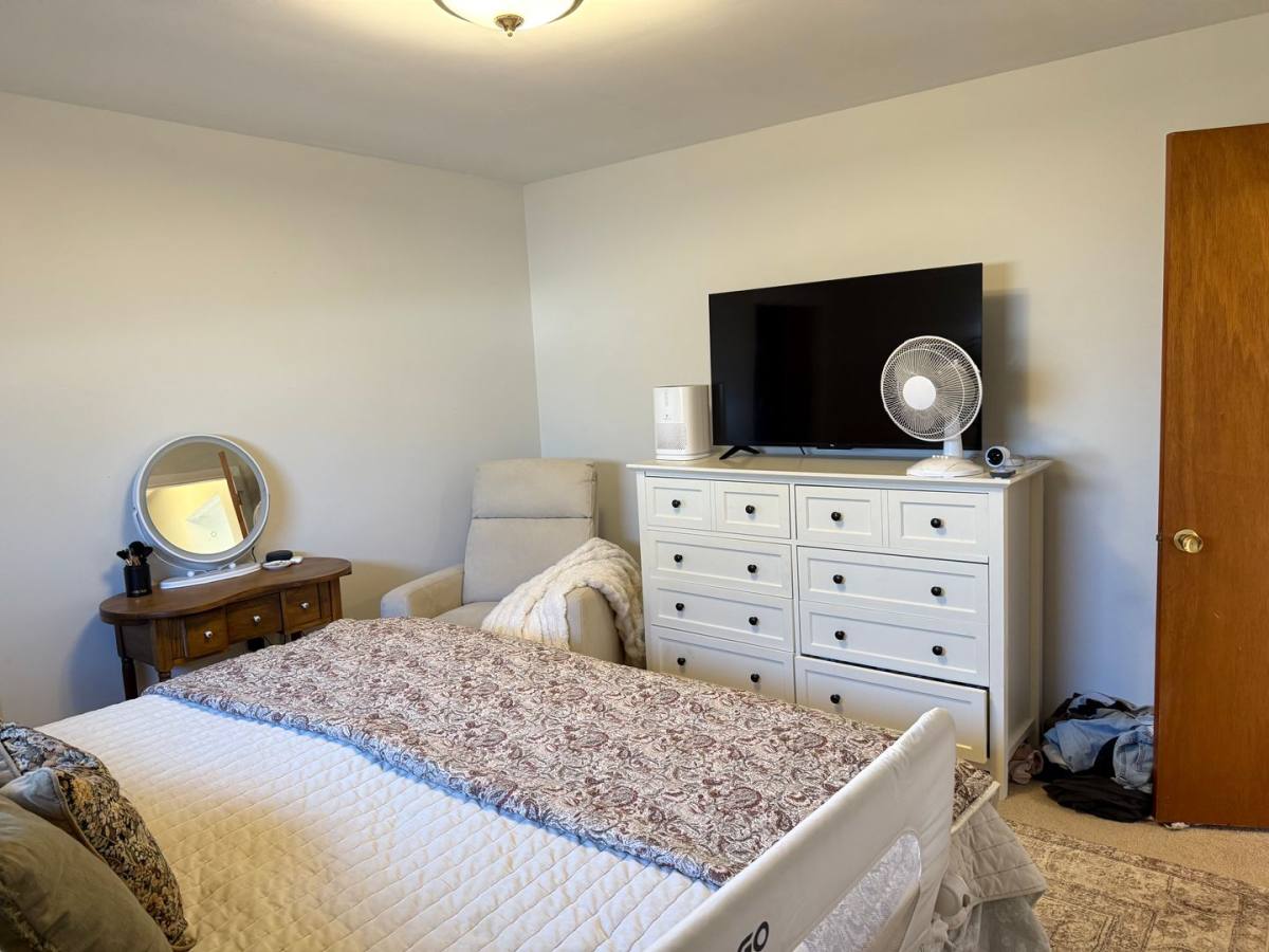 House for rent at 15 E Market St, Lititz, PA 17543