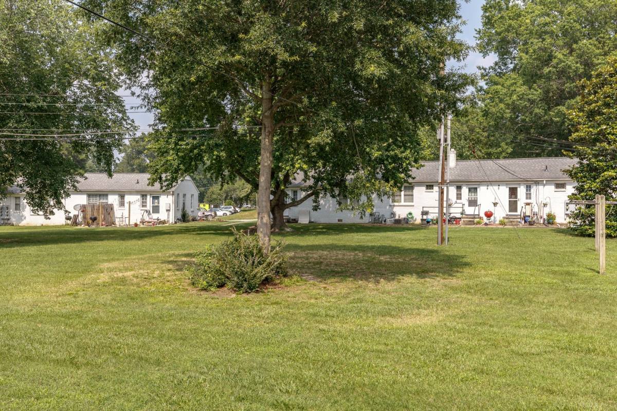 Apartment for rent at 1600 W Front St, Burlington, NC 27215