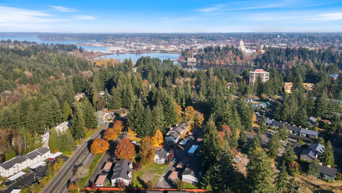Apartment for rent at 1221 Evergreen Park Dr SW, Olympia, WA 98502