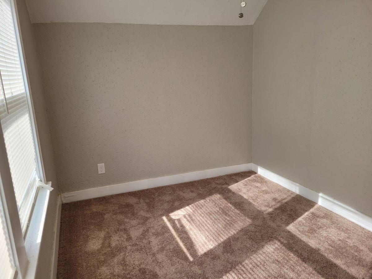 House for rent at 1304 25th St, Rock Island, IL 61201