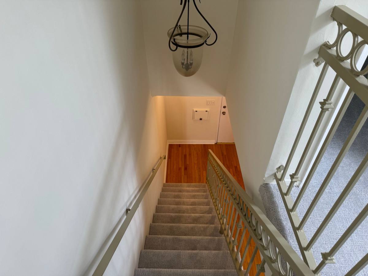Apartment for rent at 8219 Redlands St, Playa Del Rey, CA 90293