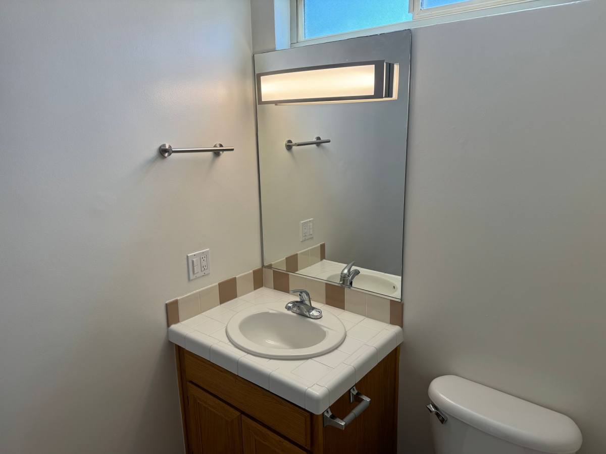 Apartment for rent at 8219 Redlands St, Playa Del Rey, CA 90293