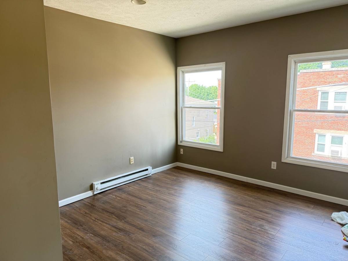 Apartment for rent at 510 W Washington St, Bloomington, IL 61701