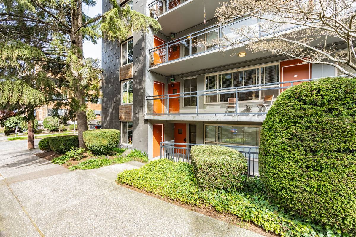 Apartment for rent at 700 E Mercer St, Seattle, WA 98102