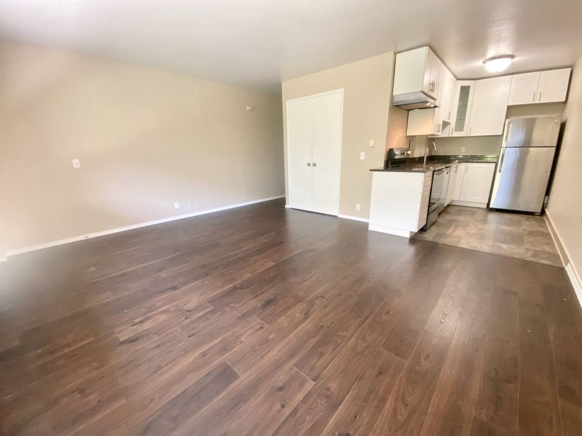 Apartment for rent at 700 E Mercer St, Seattle, WA 98102