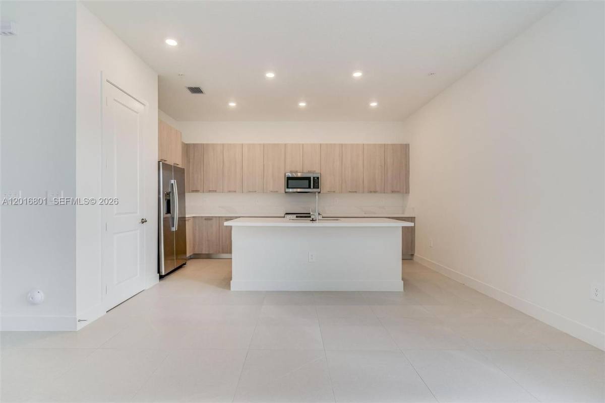 House for rent at 4480 SW 122nd Terrace, Fort Lauderdale, FL 33330