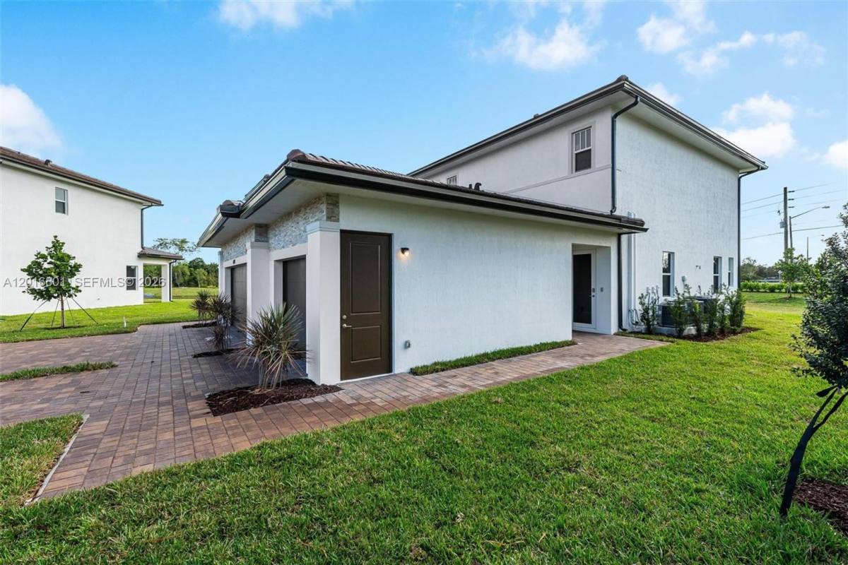 House for rent at 4480 SW 122nd Terrace, Fort Lauderdale, FL 33330