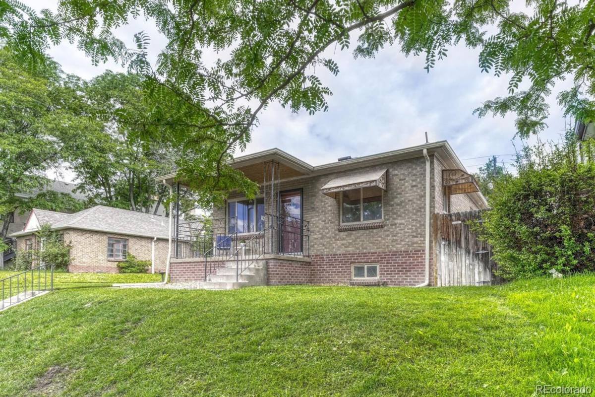 Apartment for rent at 3423-3425 W 39th Ave, Denver, CO 80211