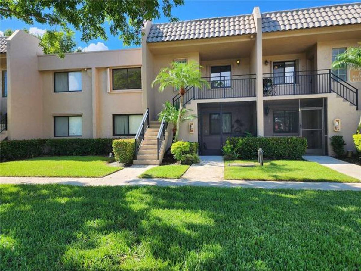 Condo for rent at 390 Racquet Club Rd, Fort Lauderdale, FL 33326