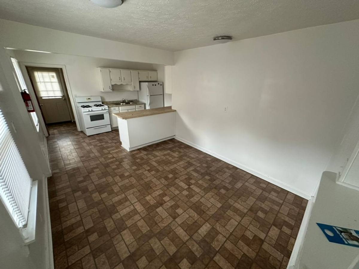 House for rent at 4514 Winnrose Way, Louisville, KY 40211