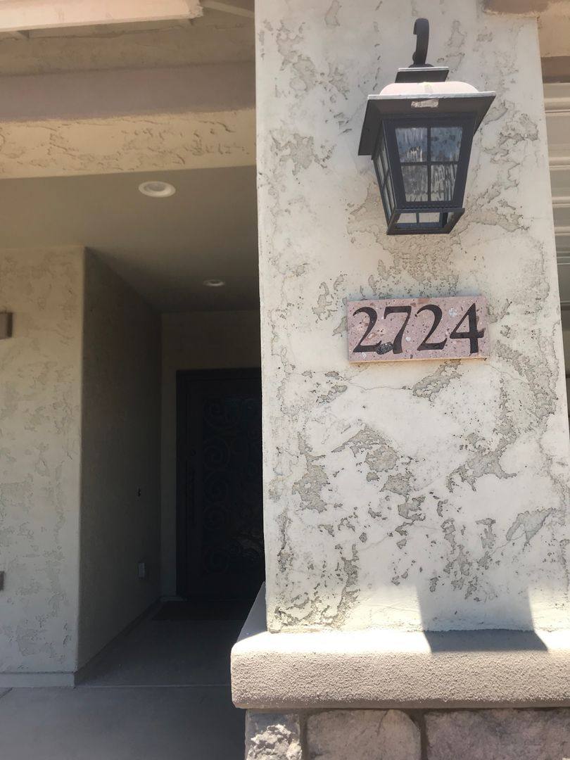 House for rent at 2724 E Bellerive Dr, Gilbert, AZ 85298