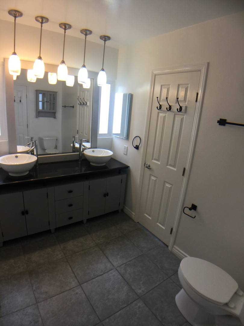 House for rent at 715 W Acacia Ave, El Segundo, CA 90245