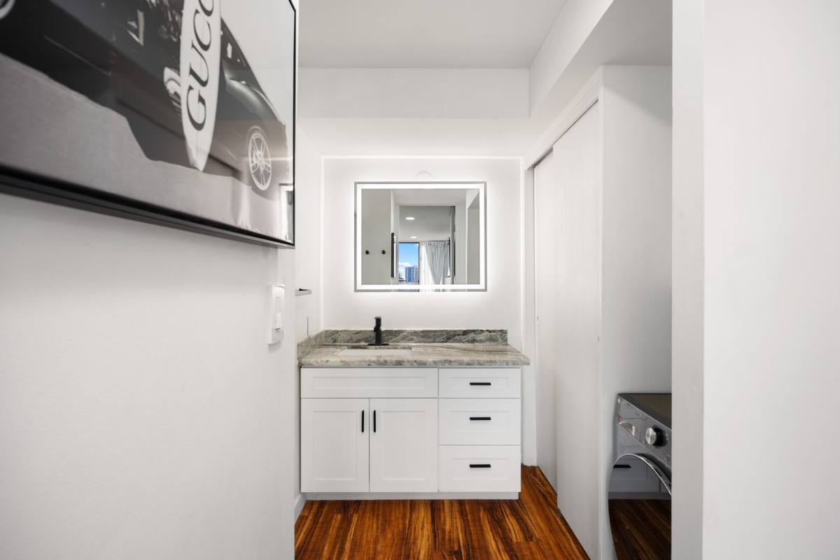 Apartment for rent at 411 Hobron Lane #2806, Honolulu, HI 96815