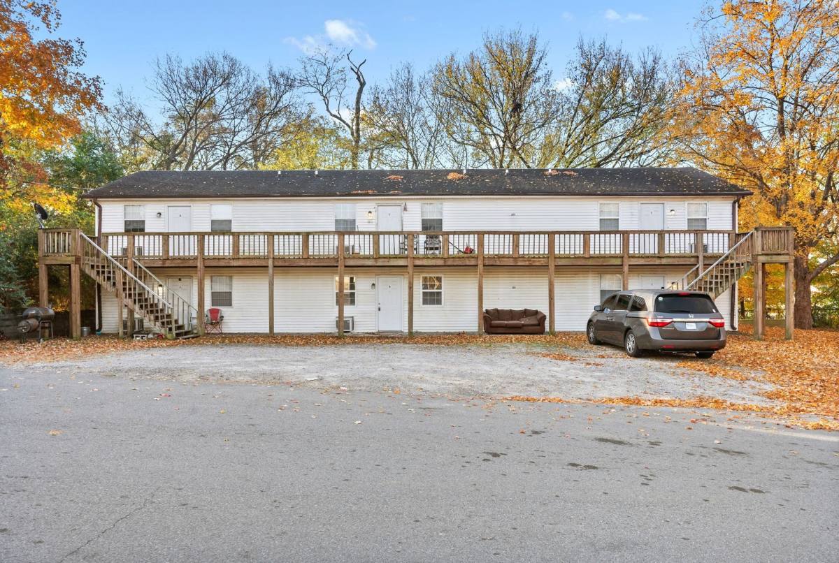 Townhouse for rent at 304 Chapel St, Clarksville, TN 37042