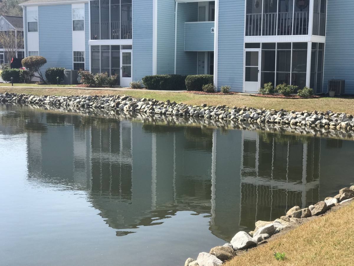 Condo for rent at 2225 Clearwater Dr, Myrtle Beach, SC 29575