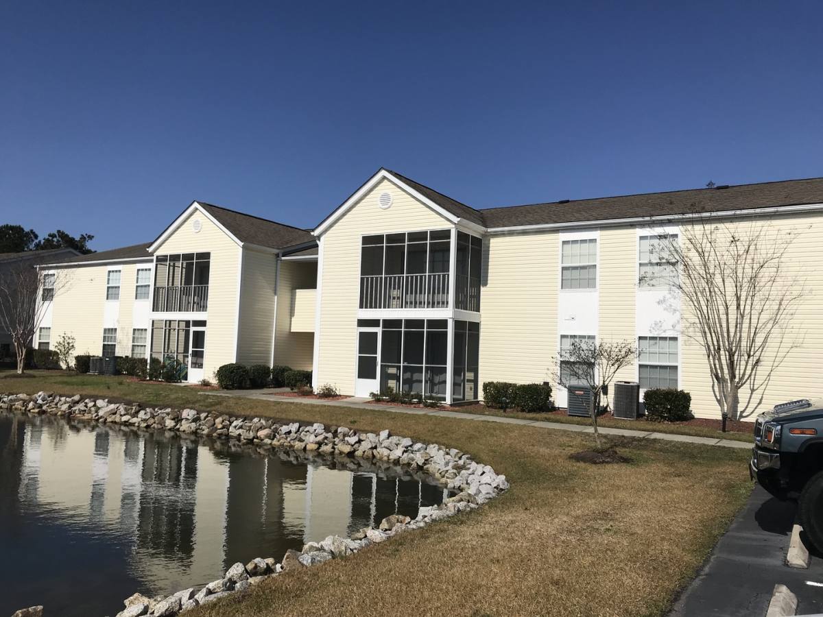 Condo for rent at 2225 Clearwater Dr, Myrtle Beach, SC 29575