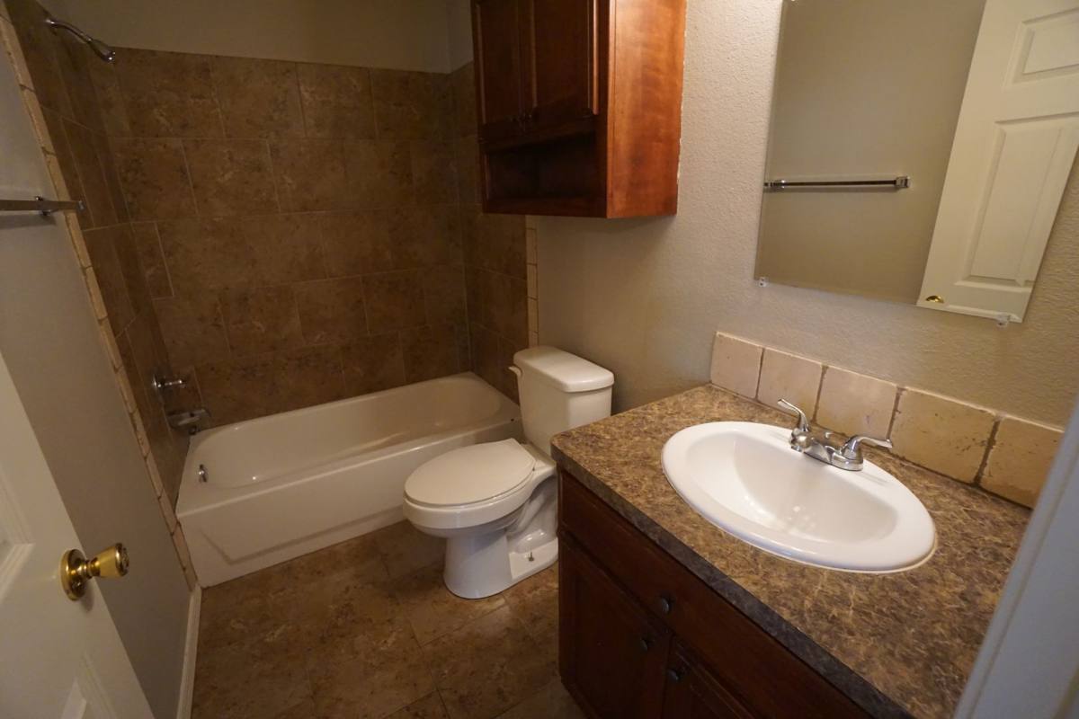 Apartment for rent at 206 S 26 St, Van Buren, AR 72956