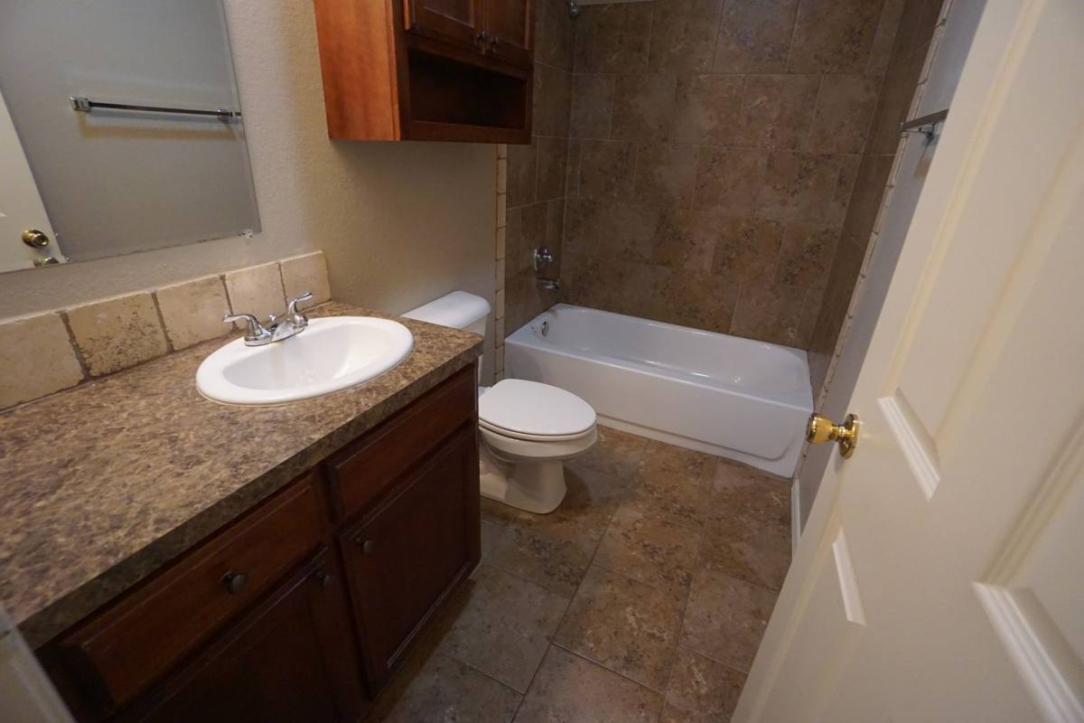 Apartment for rent at 206 S 26 St, Van Buren, AR 72956