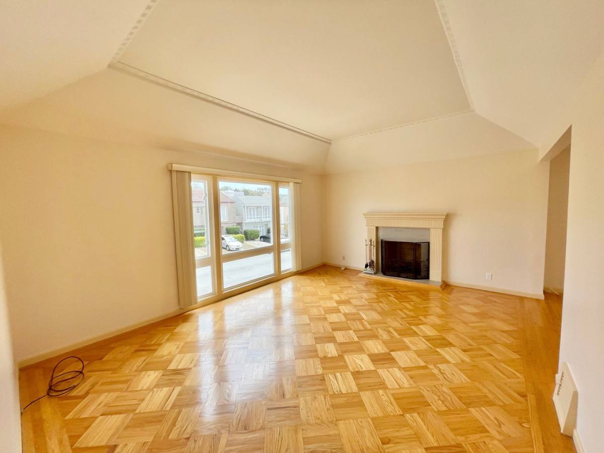 House for rent at 147 Forest View Dr, San Francisco, CA 94132