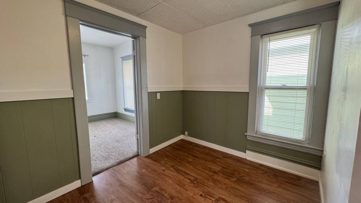 Apartment for rent at 937 Leonard NW, Grand Rapids, MI 49504