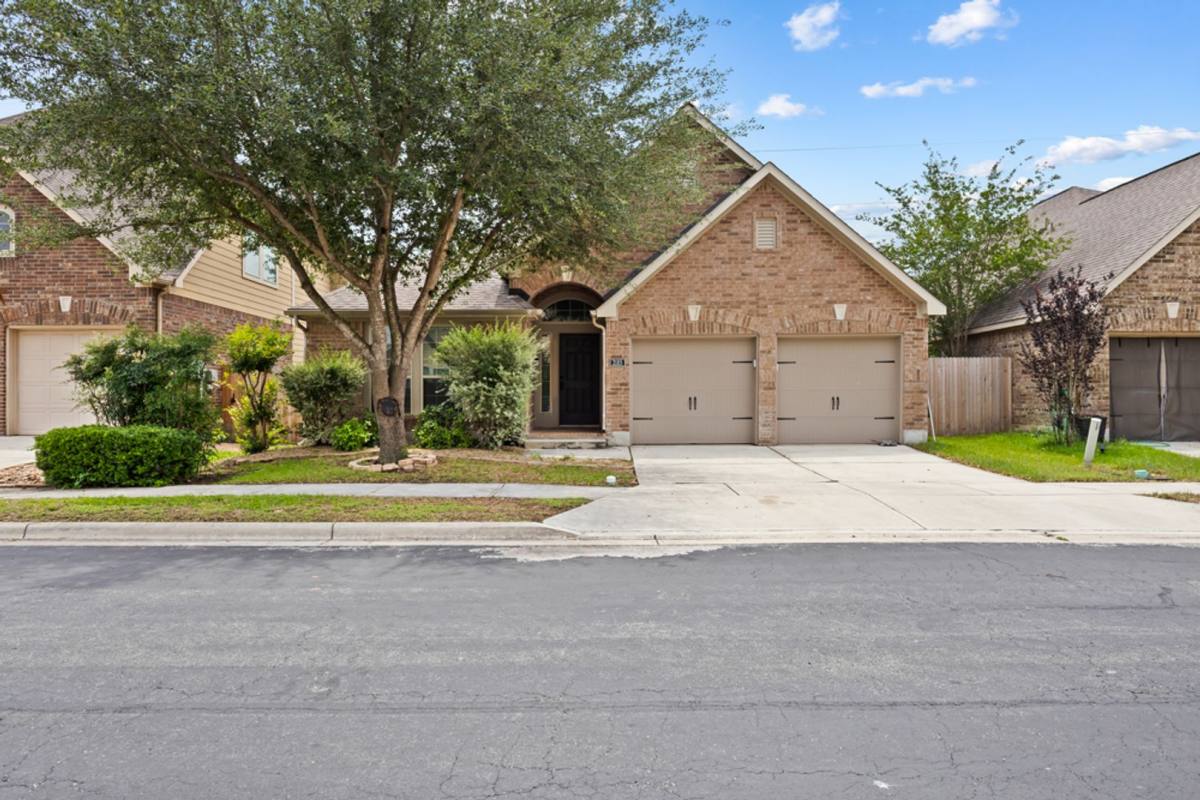 House for rent at 2185 Range Rd, Seguin, TX 78155