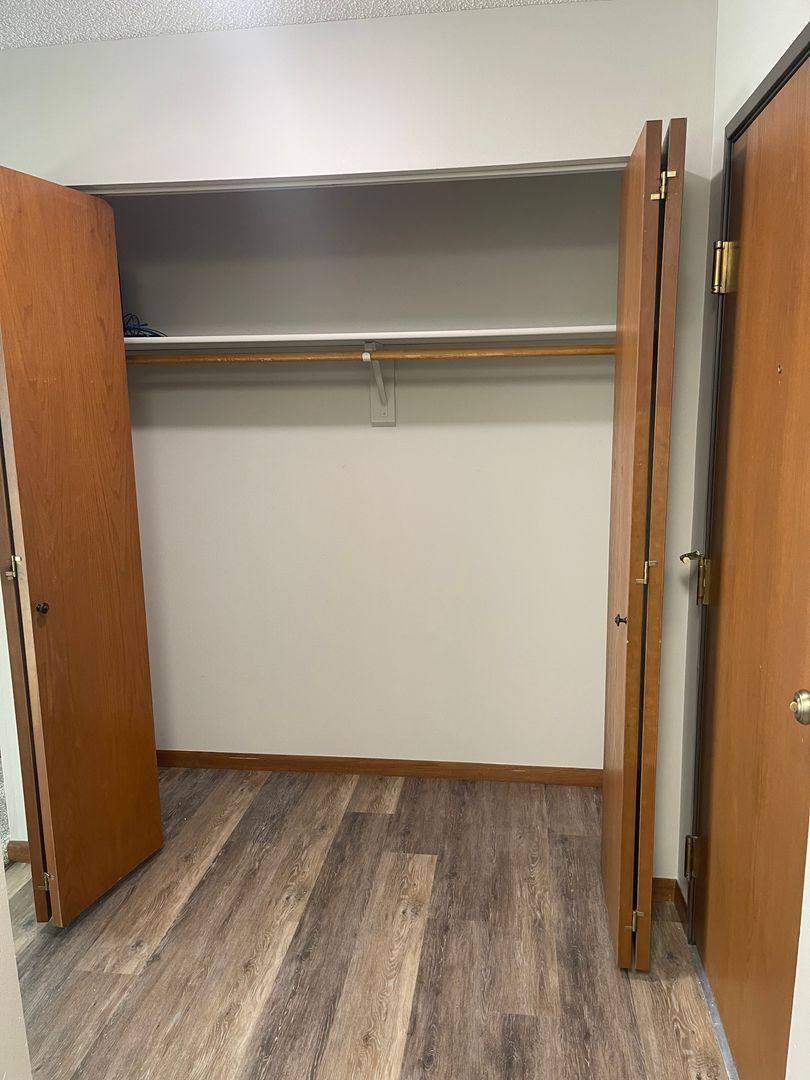 Apartment for rent at 725 N 66th St, Lincoln, NE 68505