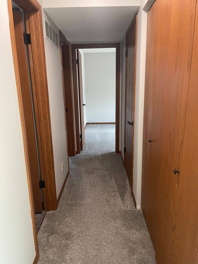 Apartment for rent at 725 N 66th St, Lincoln, NE 68505