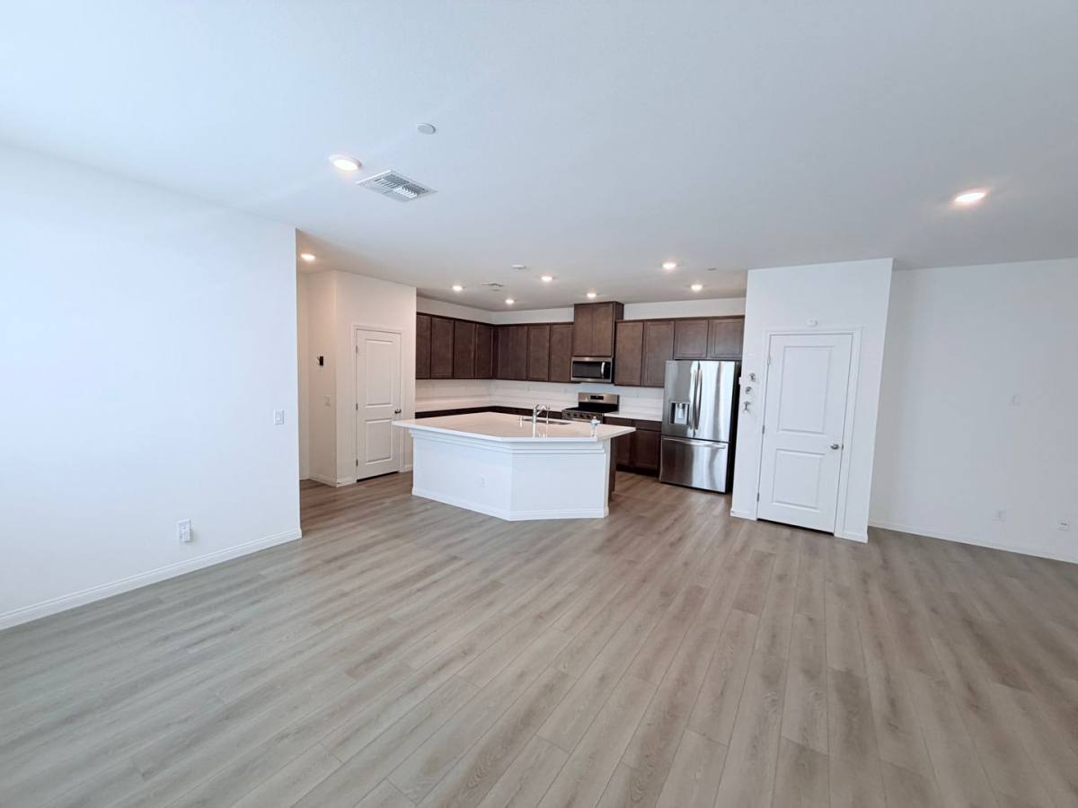 Townhouse for rent at 12452 Kings Creek Place, Las Vegas, NV 89138