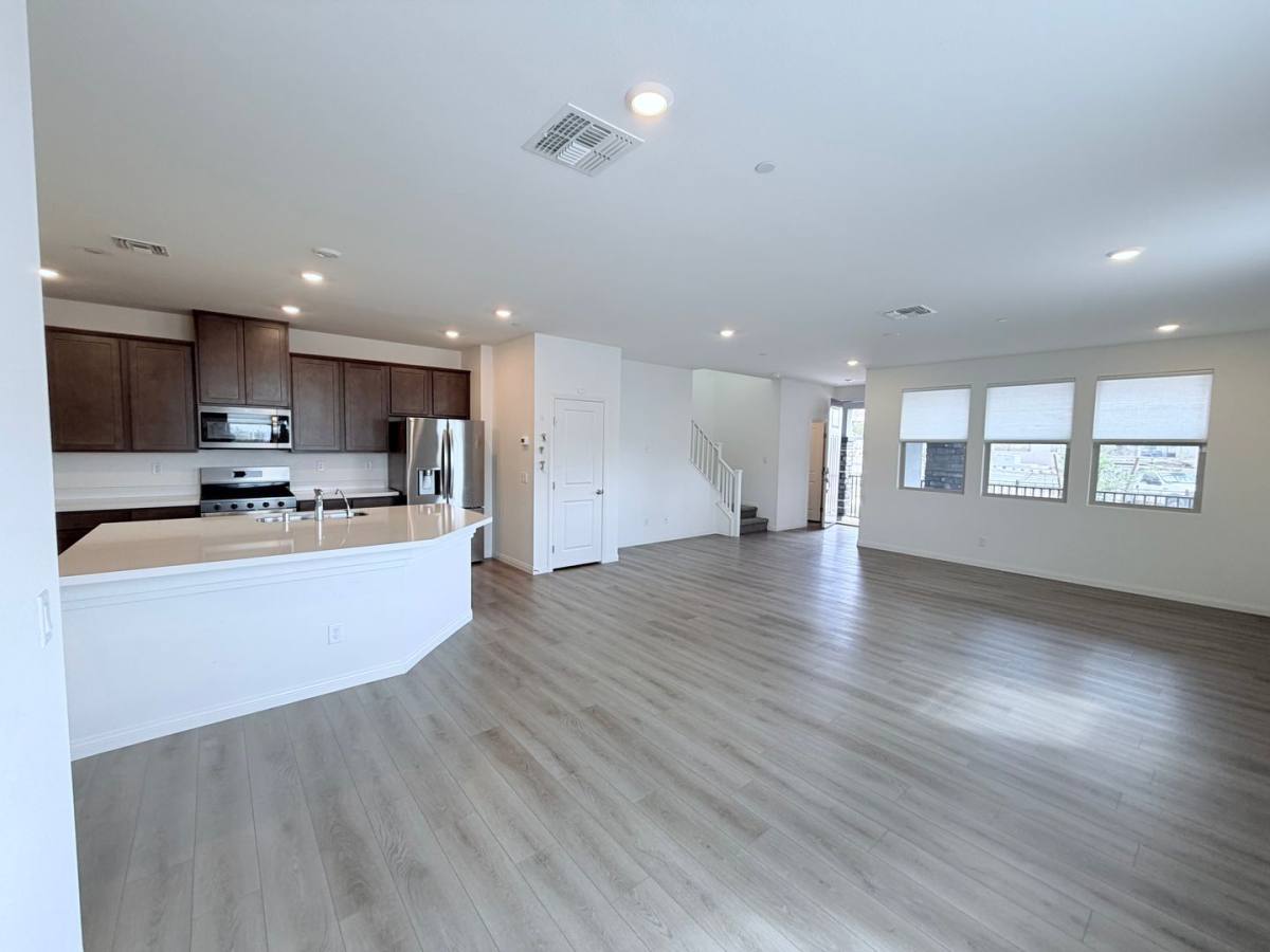 Townhouse for rent at 12452 Kings Creek Place, Las Vegas, NV 89138