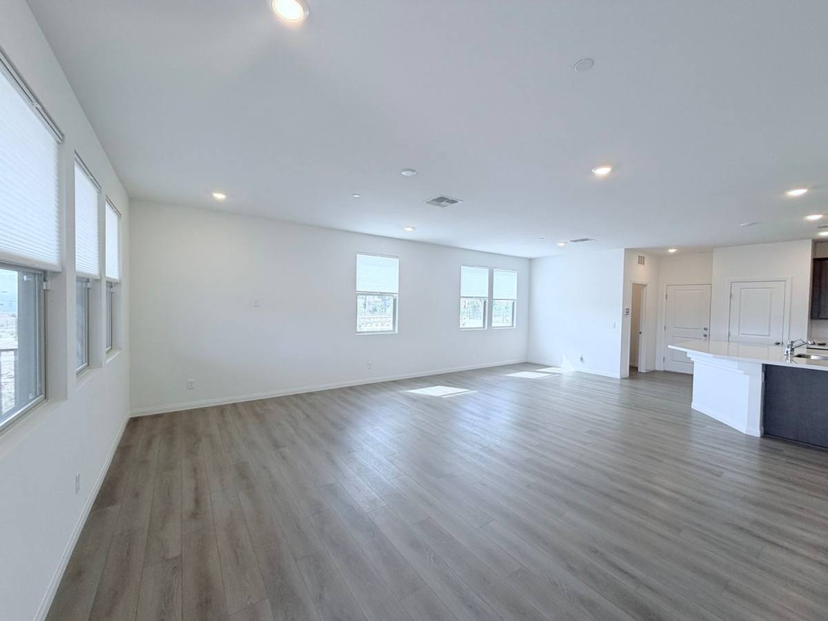 Townhouse for rent at 12452 Kings Creek Place, Las Vegas, NV 89138