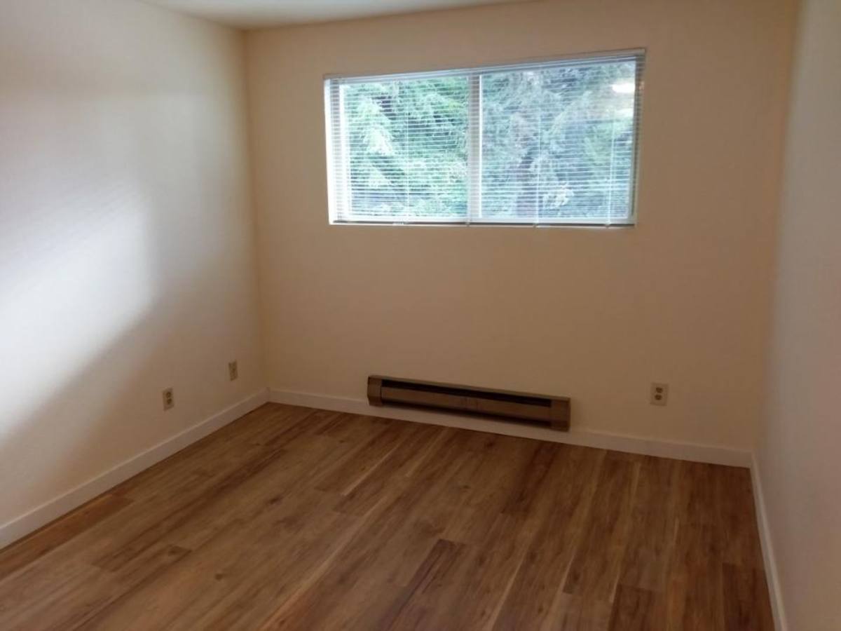 Apartment for rent at 11002 35th Ave NE, Seattle, WA 98125