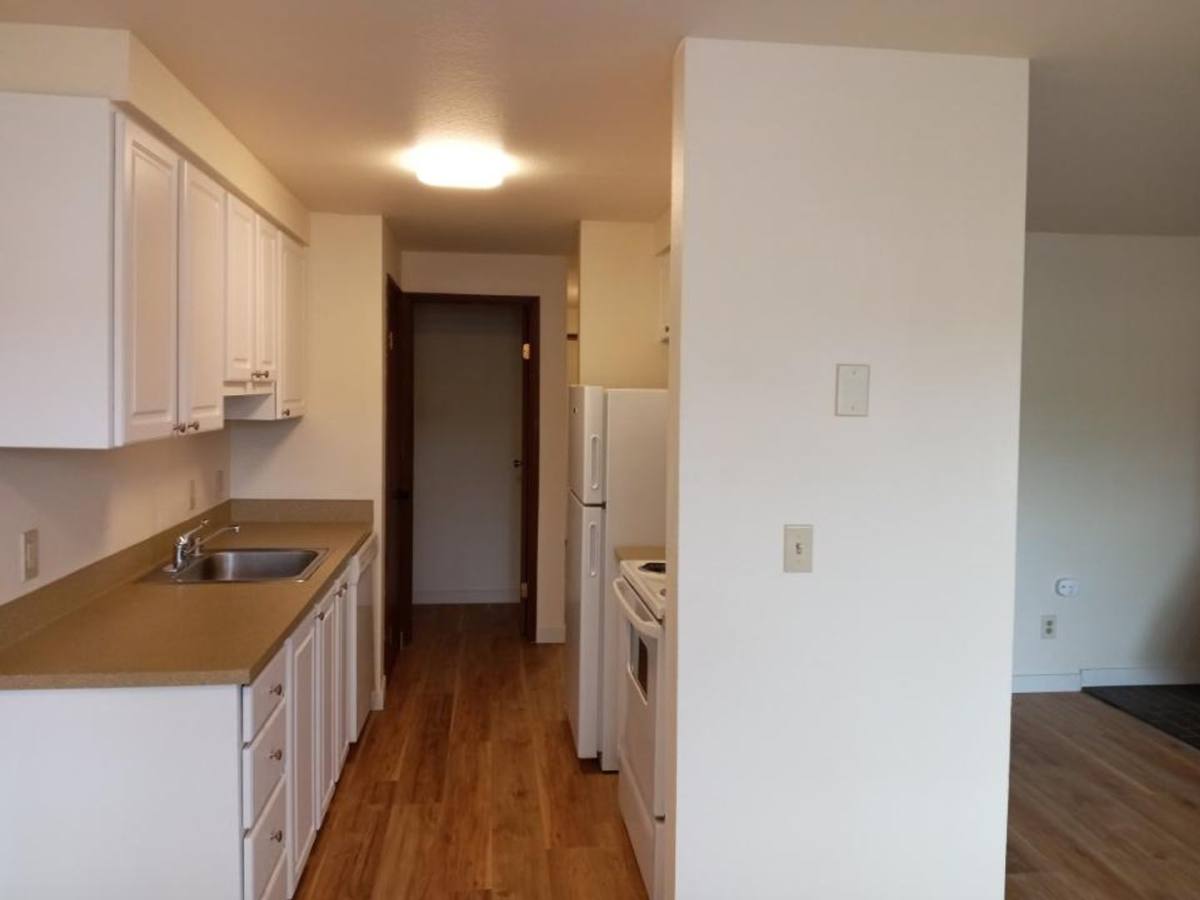 Apartment for rent at 11002 35th Ave NE, Seattle, WA 98125