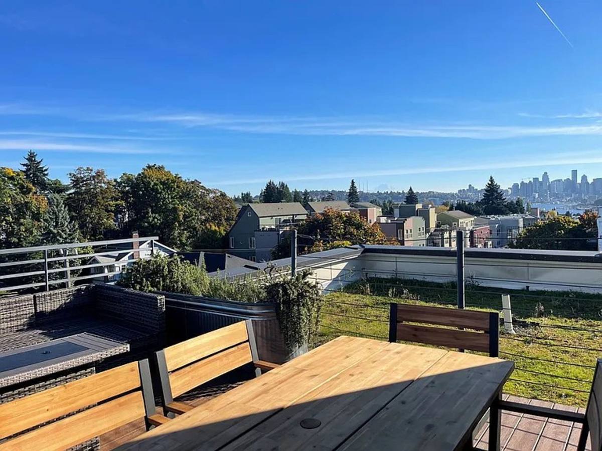 Apartment for rent at 4111 Stone Way N, Seattle, WA 98103