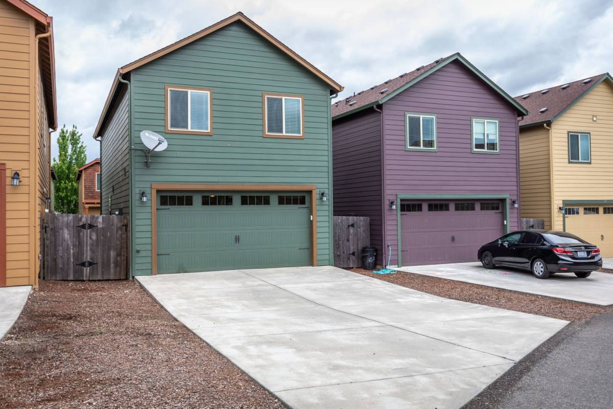 House for rent at 145 NW 76th St, Vancouver, WA 98665