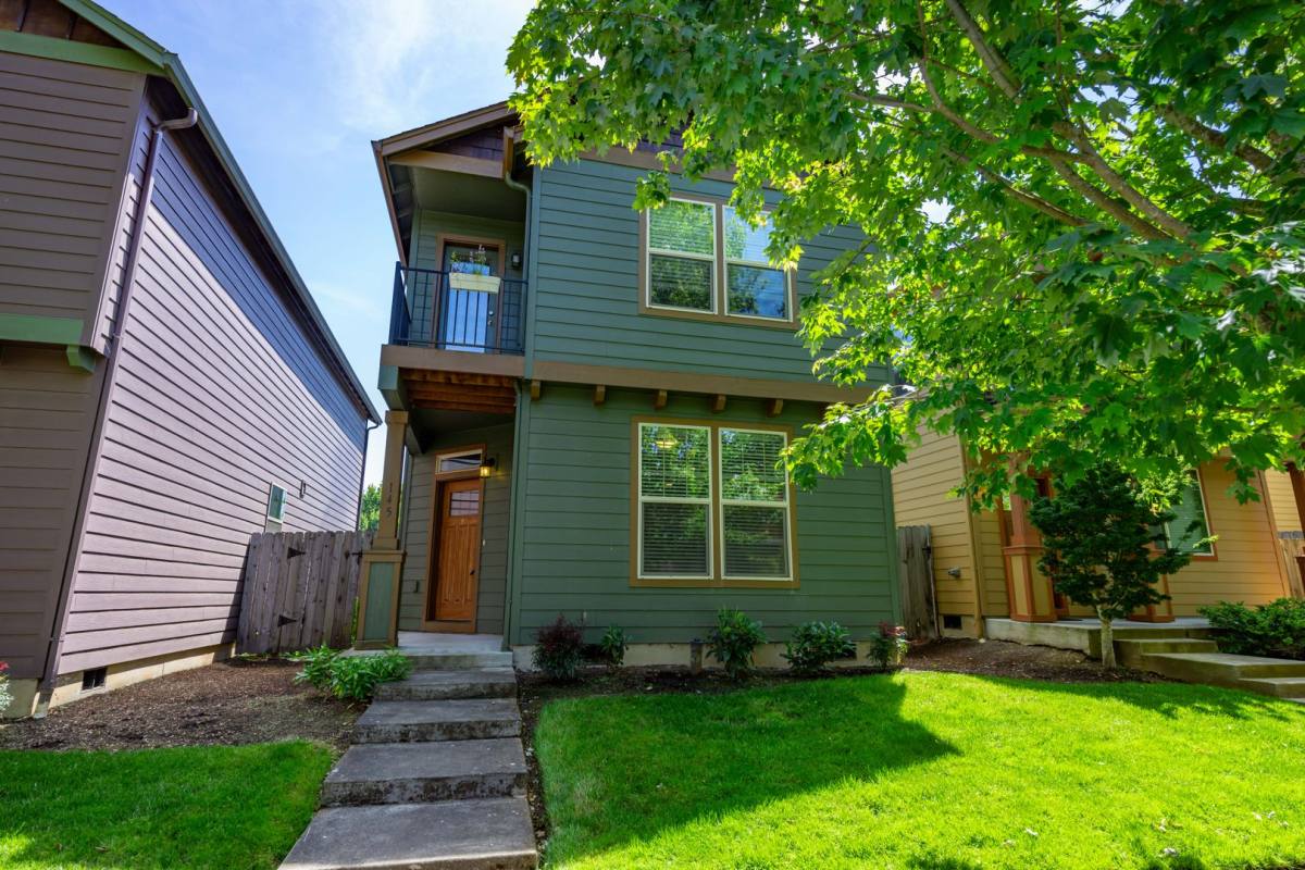House for rent at 145 NW 76th St, Vancouver, WA 98665