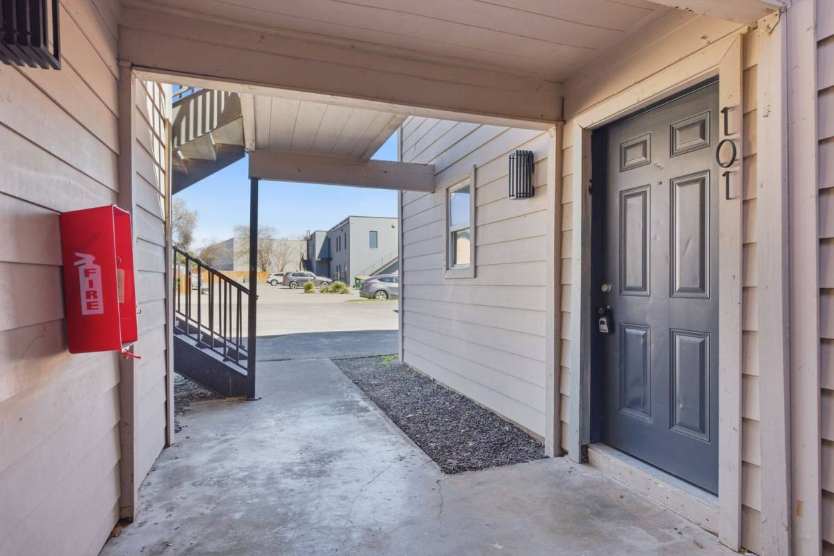 Apartment for rent at 2705 Windswept Cove, Austin, TX 78745
